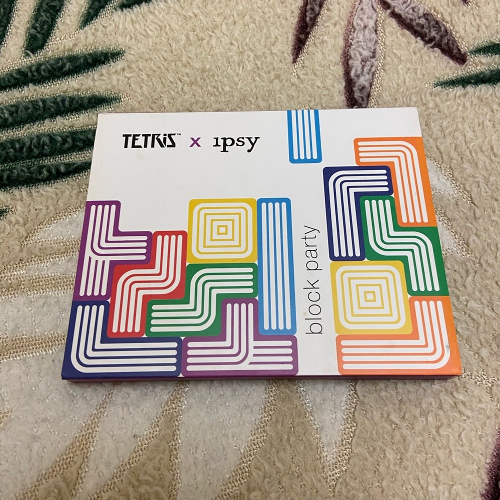 NEW Tetri x Ipsy Block Party Eyeshadow Palette
